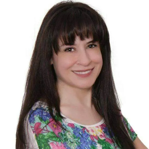 1:1 Session With Nayla Hallani